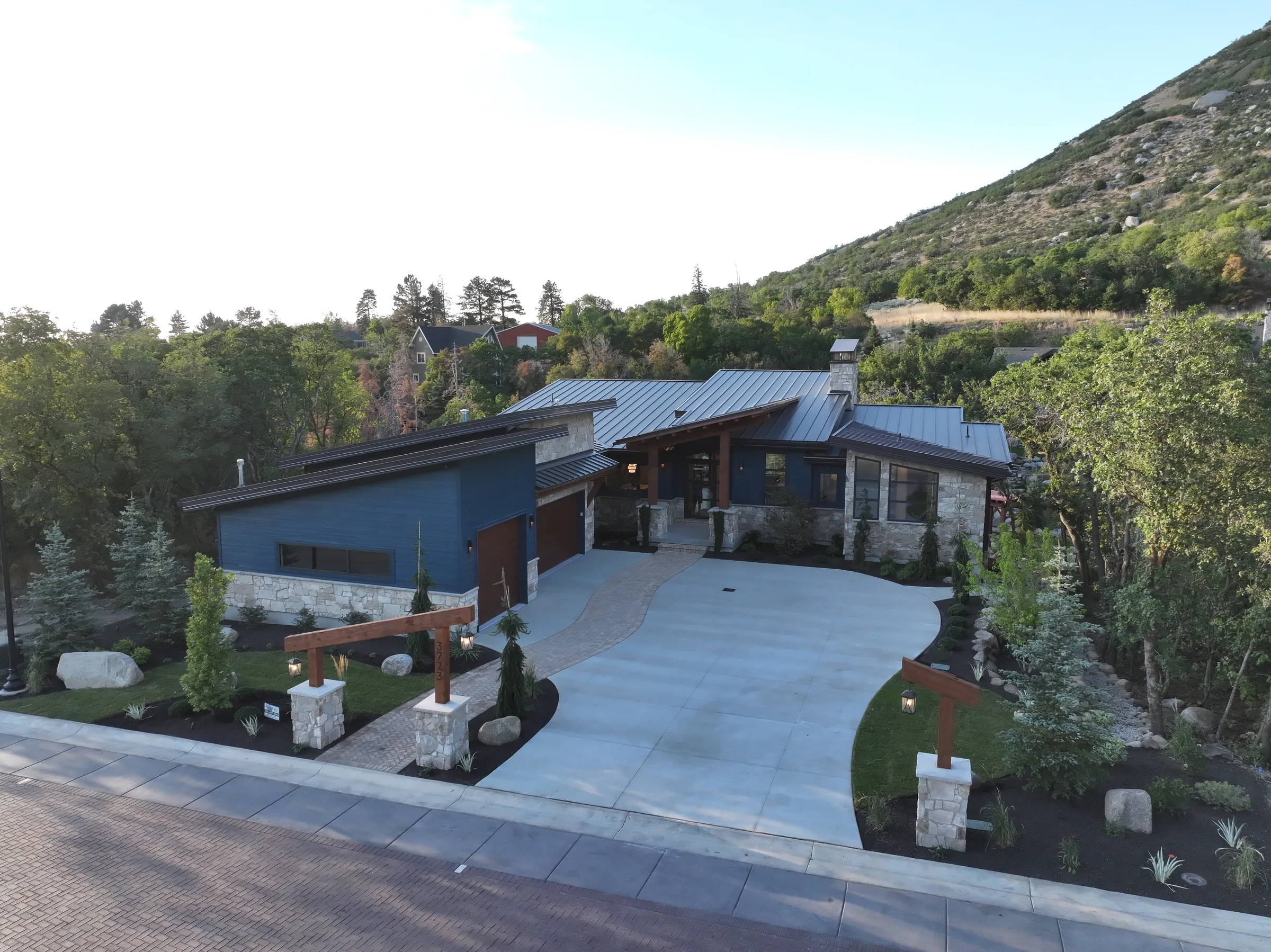 River View — exterior photograph 11